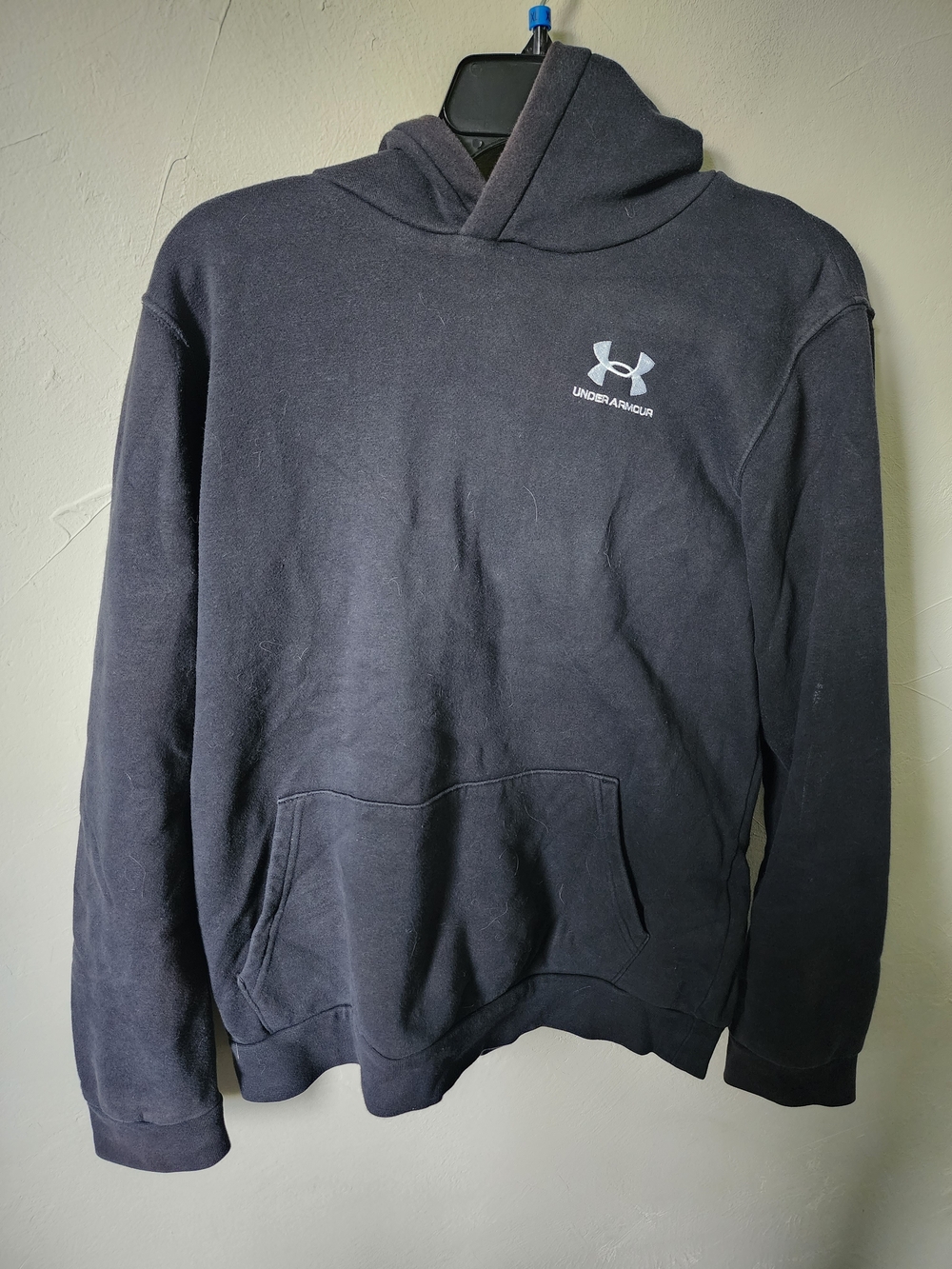 Under Armour Black Hooded Sweatshirt Size YXL
